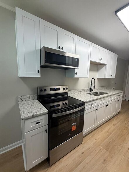 Building Photo - 3269 Dodson Dr