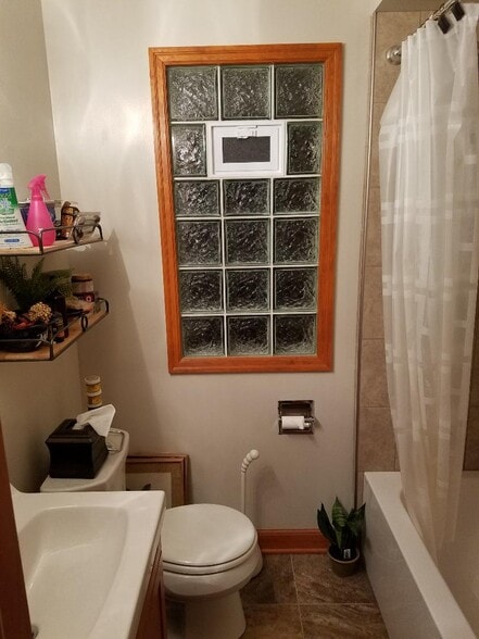 Building Photo - 2310 N Menomonee River Pkwy