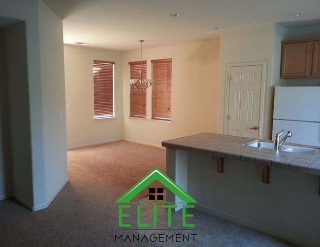 Building Photo - Spacious 4-Bedroom Home in North Natomas –...