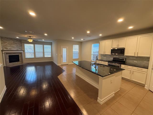 Building Photo - 2341 Leeward Pl