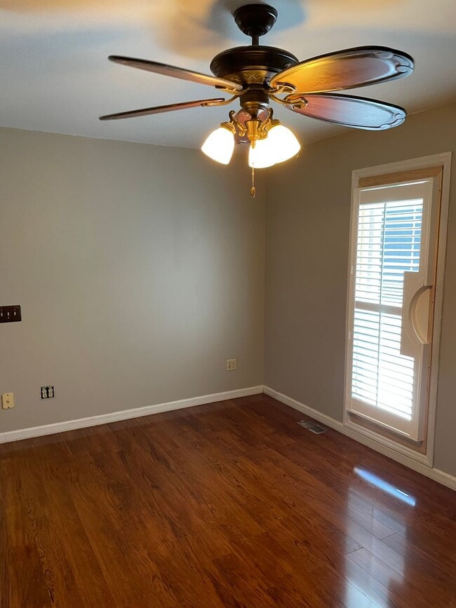 Building Photo - 3 bedroom Bathroom House in River Run Planation