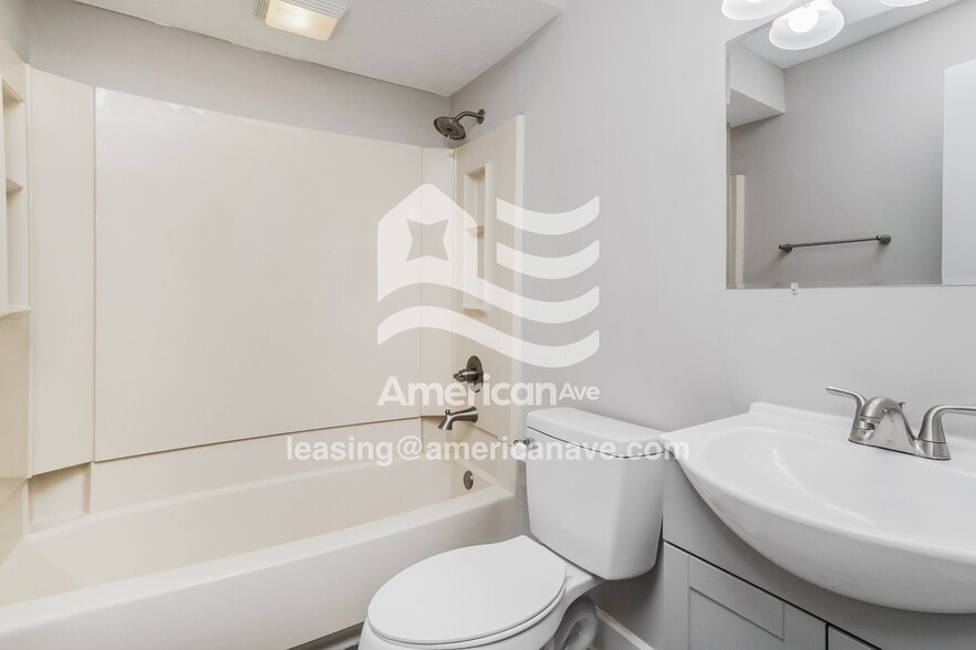 Building Photo - 428 Davidson Ct