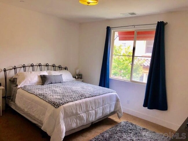 Building Photo - 1660 Fairlead Ave