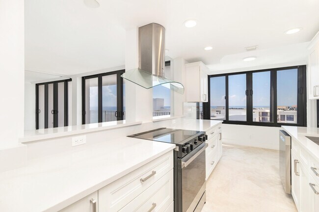 Building Photo - 3590 S Ocean Blvd