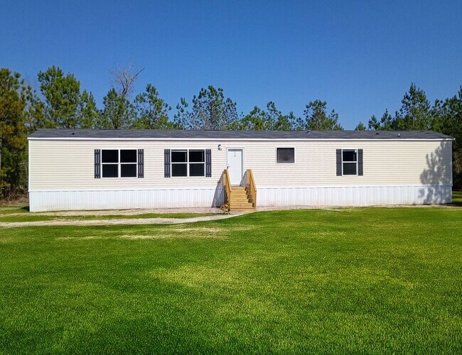 Building Photo - Private 3BR House in Dorchester
