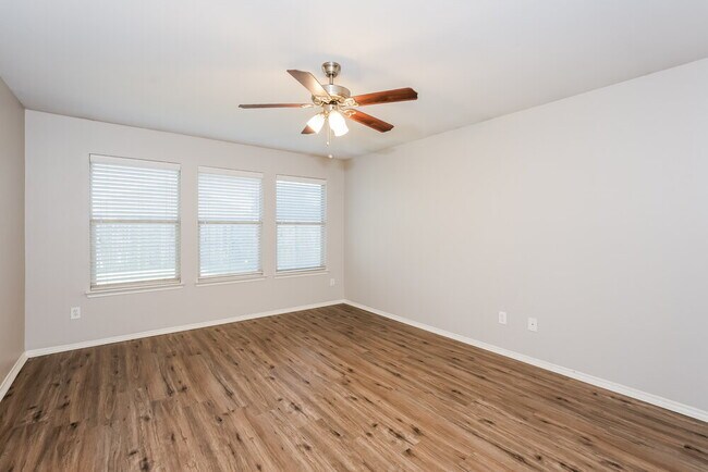 Building Photo - 2026 Allyson Dr.