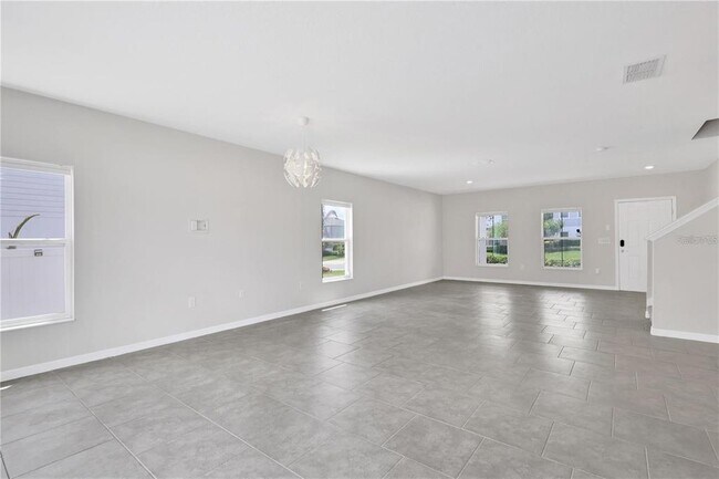 Building Photo - 4225 Beargrass St