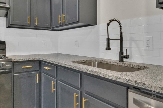 Building Photo - 12508 Abbotts Way