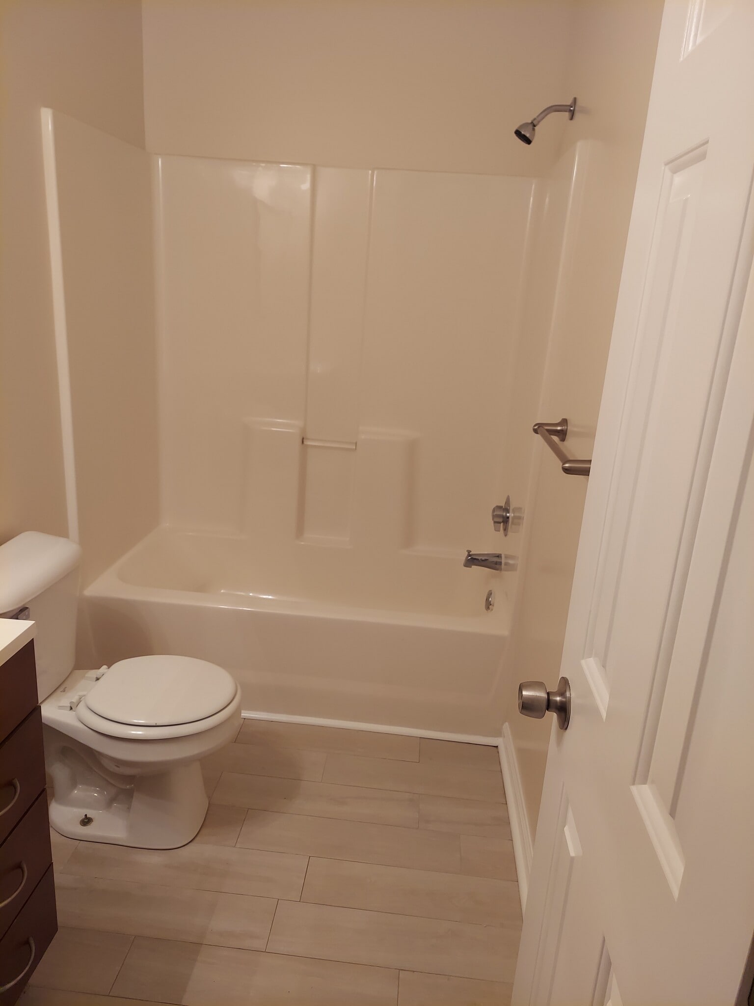 Bathroom 1 - 211 Pinegrove Ct