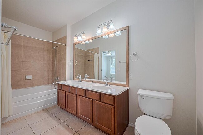 Building Photo - 13600 Breton Ridge St