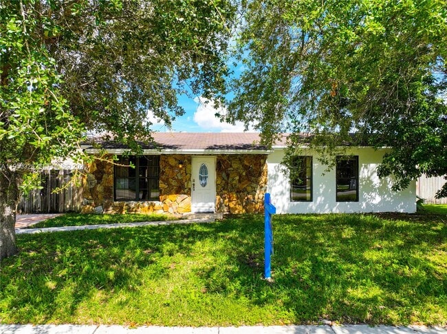 Building Photo - 26234 SW 128th Ct