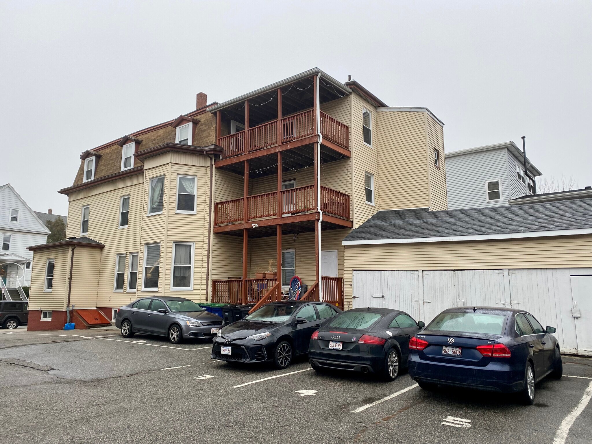 Building Photo - 271 Highland Ave