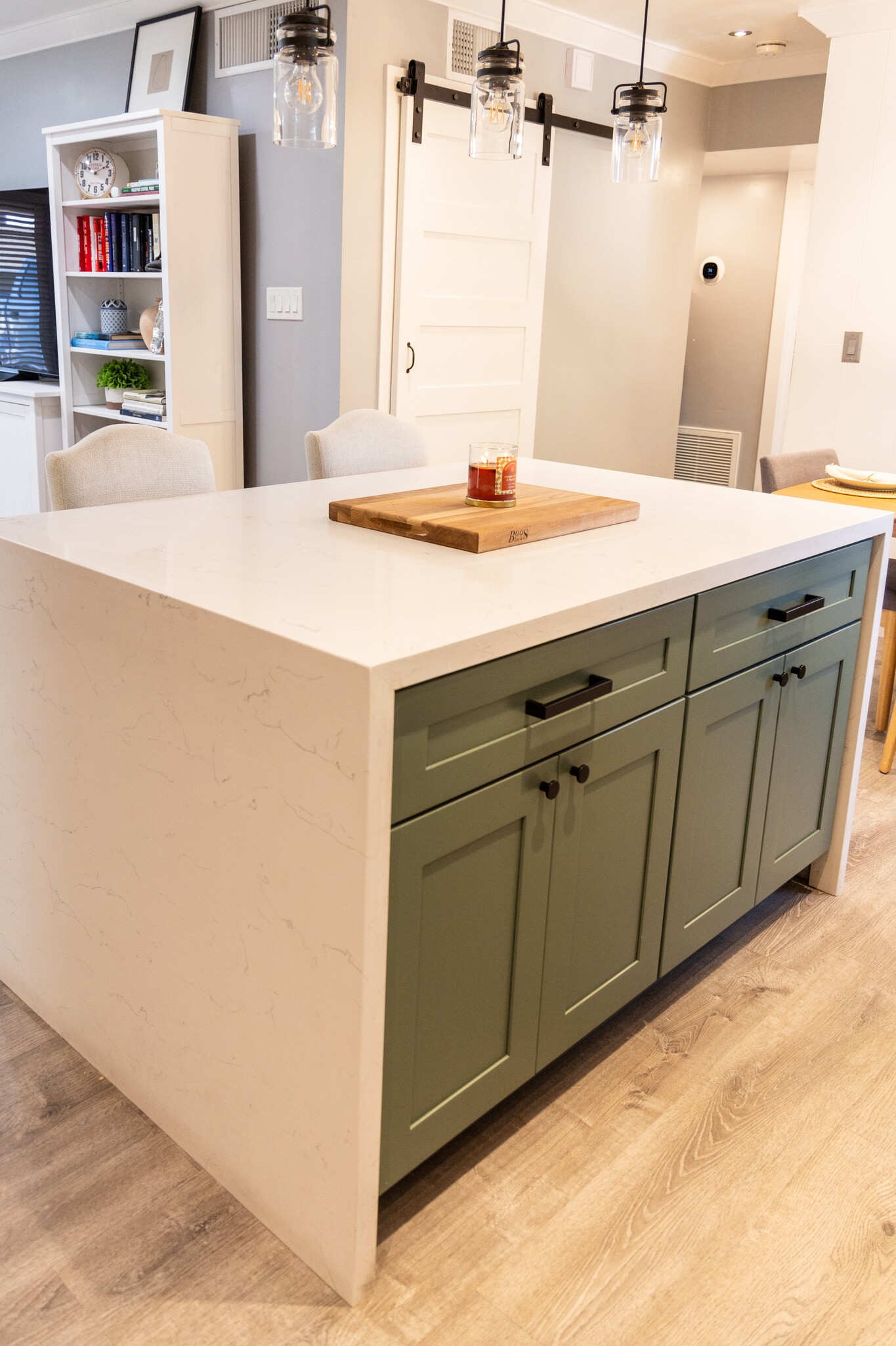 Kitchen Island - 1359 E Whitton Ave