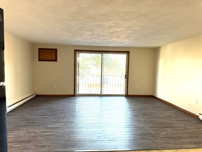 Building Photo - 484 Western Ave