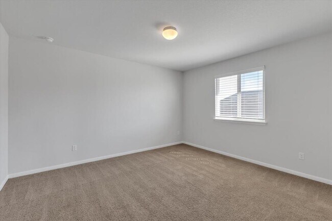 Building Photo - 223 Clearlake Dr