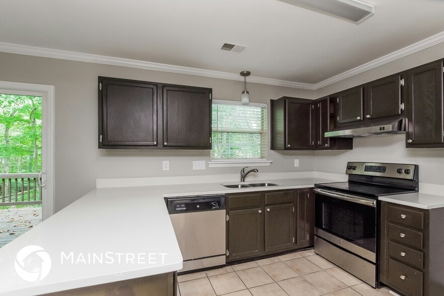 Building Photo - 7306 Reynard Ln