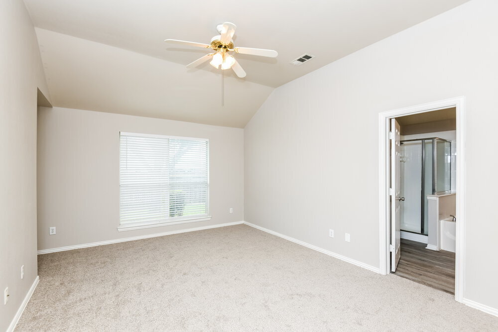 Building Photo - 8905 Friendswood Dr