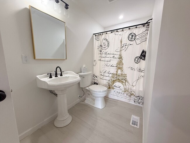 Building Photo - Cozy Newly Remodeled 2-Bedroom Single-Level Home Near TTU