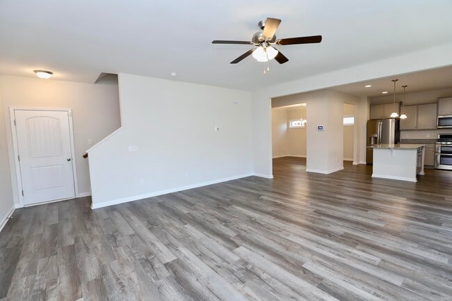 Building Photo - 1960 Barnhart Dr