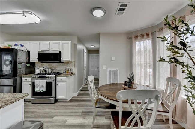 Building Photo - 4317 Holliday Rd