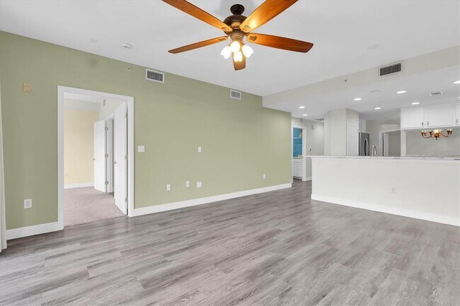 Building Photo - 7296 Marathon Dr