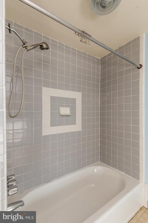 Building Photo - 161 Cotton St