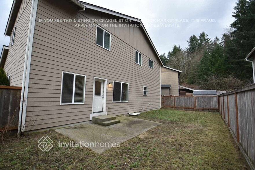 Building Photo - 9218 195th St Ct E