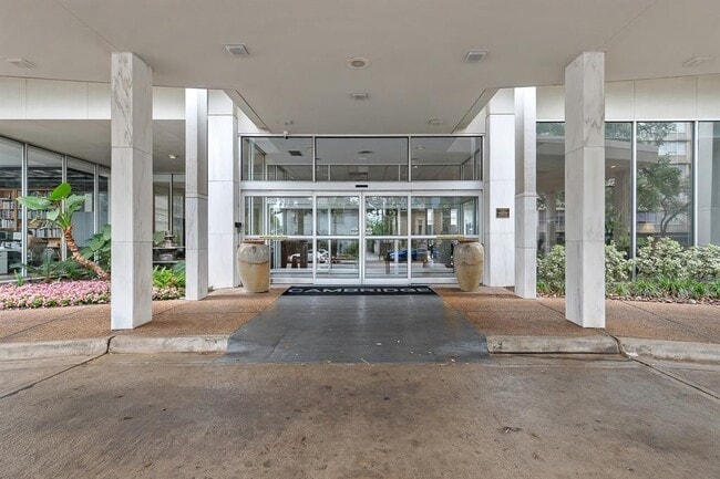 Building Photo - 1801 Lavaca St