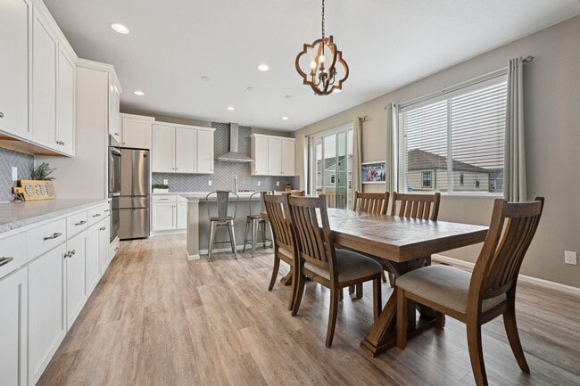 Building Photo - Stunning 5 Bed / 4 Bath Bradley Ranch Home with Finished Basement & Multiple Spacious Entertainin...