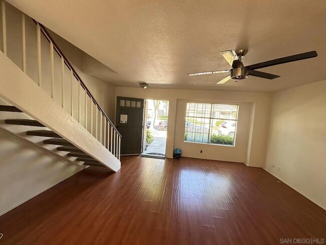 Building Photo - 3525 Caminito Carmel Landing