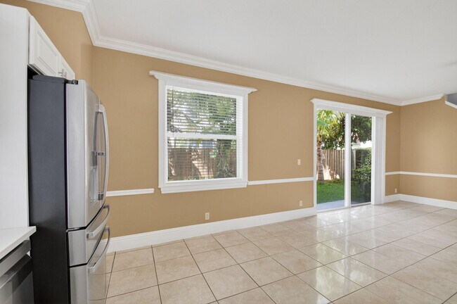Building Photo - 1756 Pierside Cir
