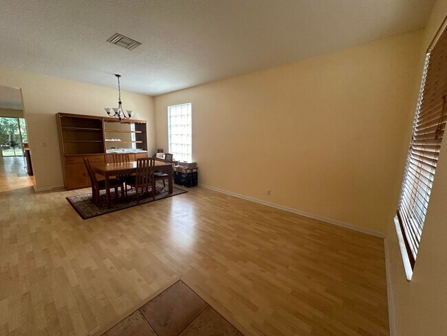 Building Photo - 73 Mulberry Grove Rd