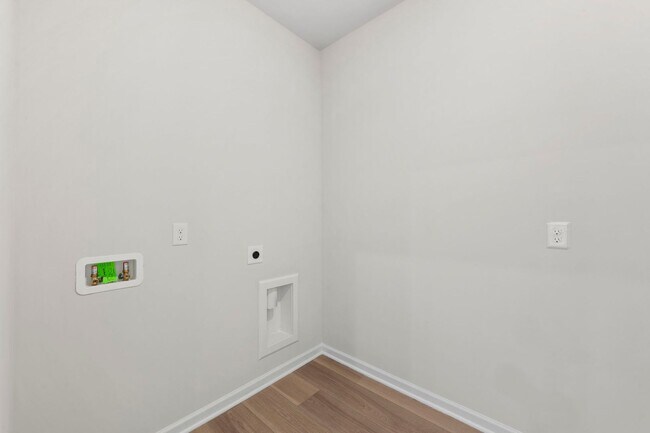 Building Photo - Beautiful New Construction!