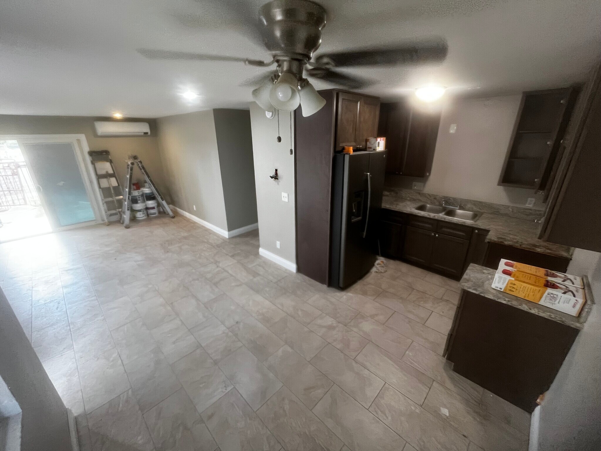 Building Photo - 937 Grand Ave