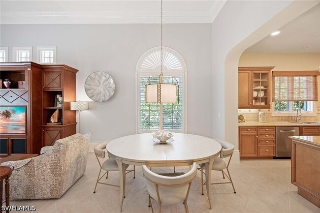 Building Photo - 4661 Via Ravenna