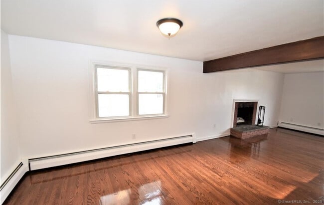 Building Photo - 266 Linwood St