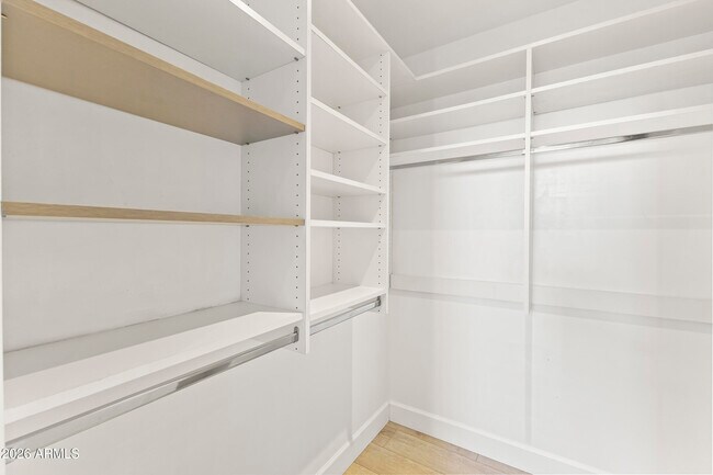 Building Photo - 6834 N 72nd Pl