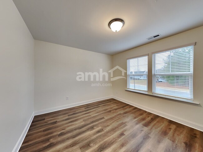 Building Photo - 54 Gregory Dr