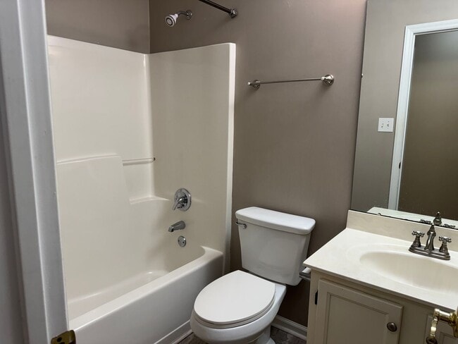 Building Photo - Three Bedroom Ranch in Cornelius