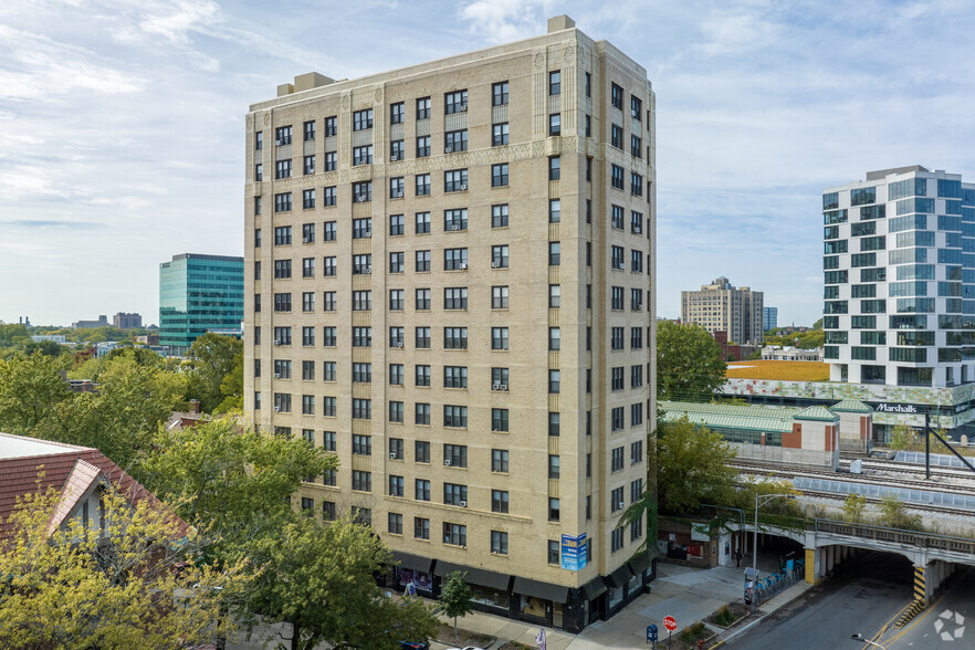 Primary Photo - Scholars Corner Apartments