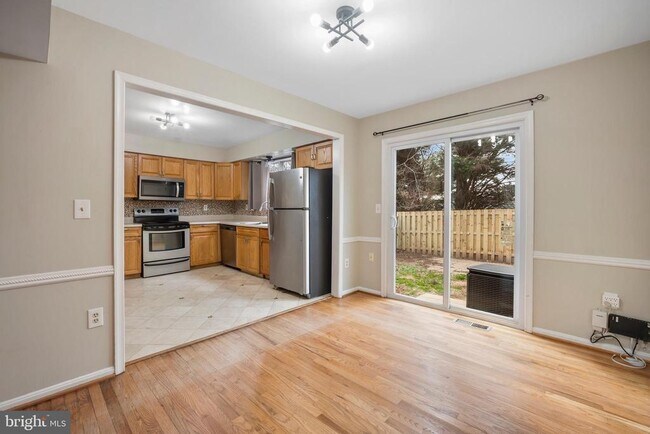 Building Photo - 1 Esmond Ct