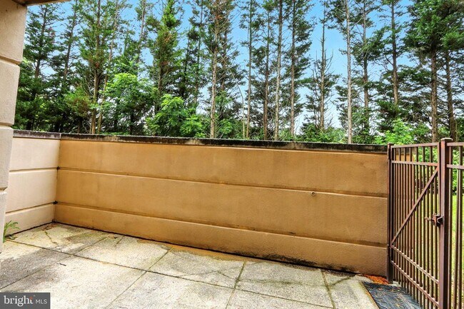 Building Photo - 7317 Eden Brook Dr