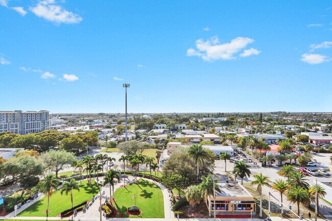 Building Photo - 450 N Federal Hwy