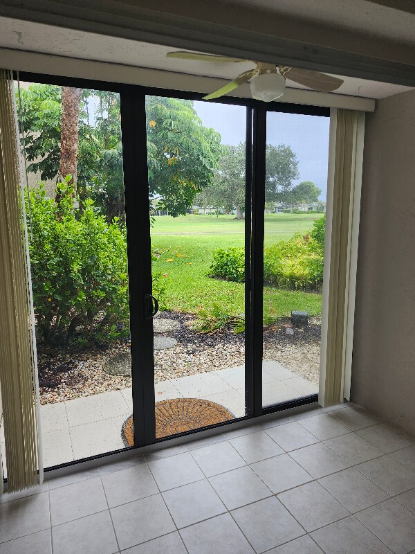 Building Photo - 3645 Boca Ciega Dr