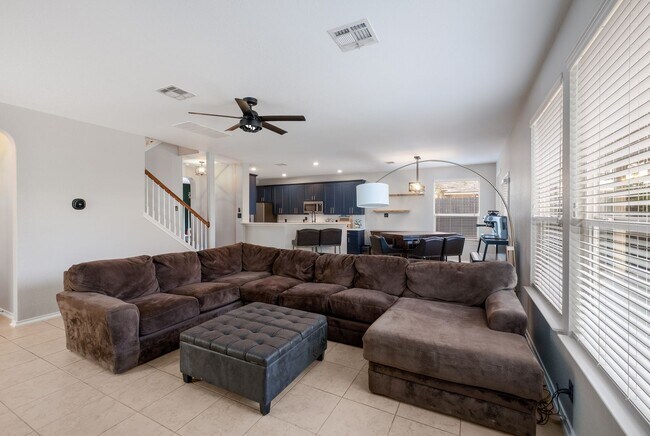 Building Photo - Gated Community Home with Hot Tub