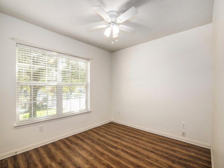 Building Photo - 12226 Estelle Ln