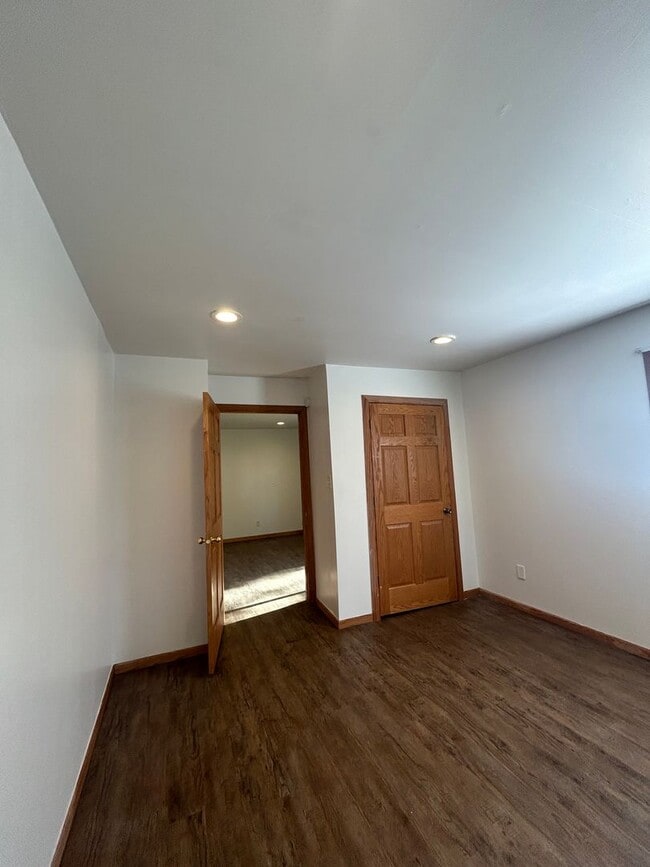 Building Photo - Updated 3 Bedroom House!