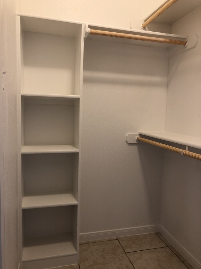 Building Photo - Amazing Like New Duplex close to Fort Hood