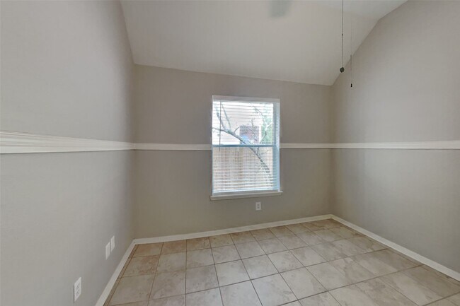 Building Photo - 18 Vista Mill Pl