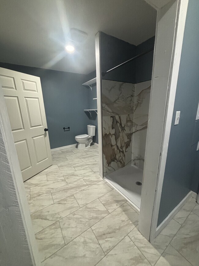 Building Photo - 225 E Bergey St